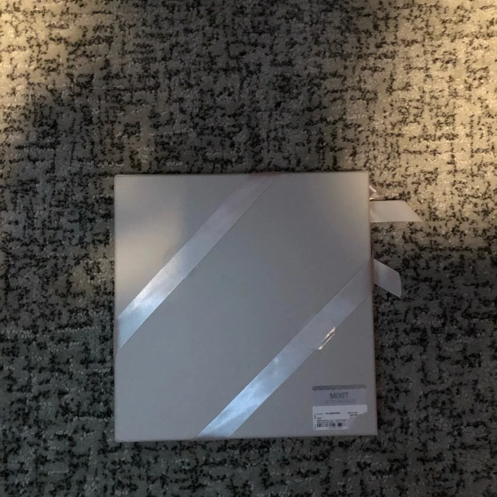 NWT Gray “Think Write Create” Notebook & 3 Pen Set